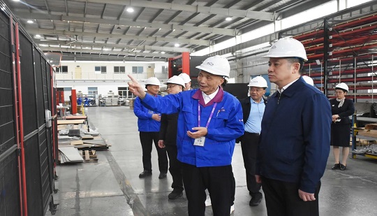 เลขาธิการพรรคและผู้อำนวยการสำนักงานอาหารและสำรองเชิงยุทธศาสตร์ของมณฑลเหลียวหนิง กู่ จ้าวเหวินเยือนเจี๋ยซุ่นเพื่อการวิจัย